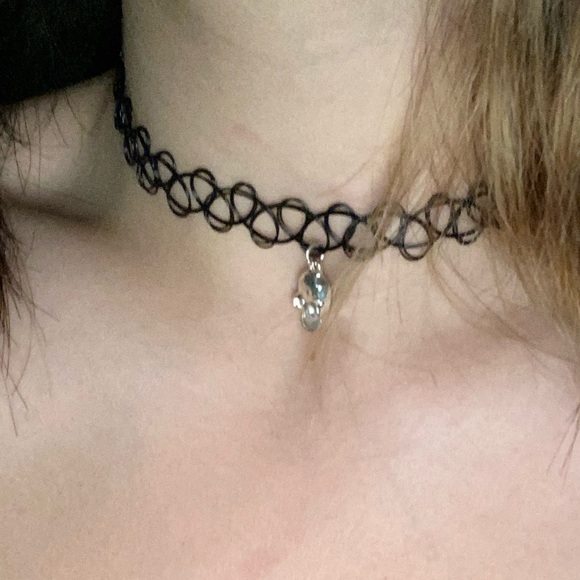 emo/goth spider & skull chokers (2 pcs) - Picture 3 of 4